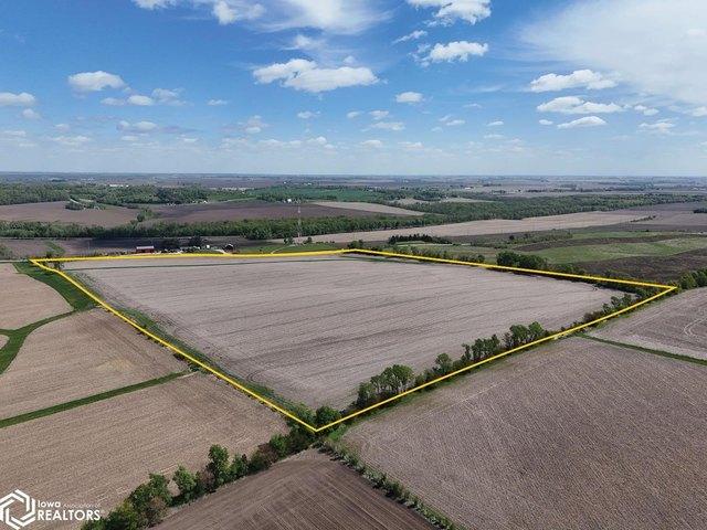 Farm for sale in Linn, Iowa