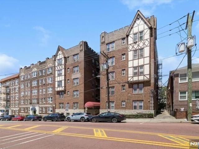 Condo for sale in Hudson, New Jersey