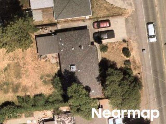 House for sale in Redding