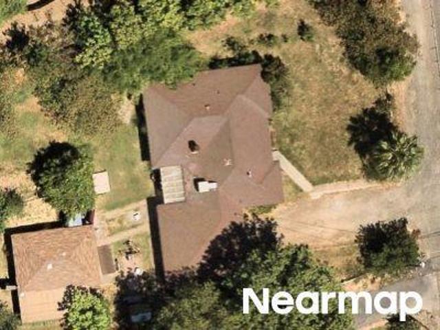 House for sale in Redding