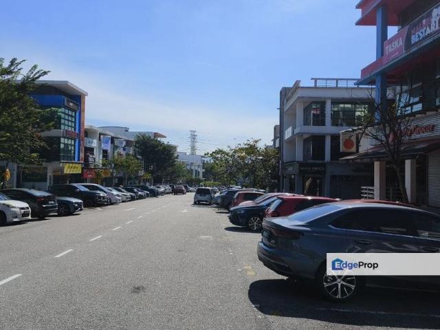 Shop for sale in Petaling, Alam Impian