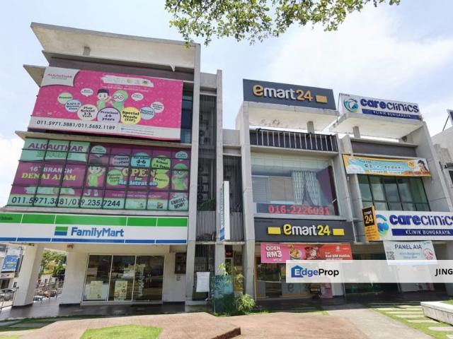 Shop for rent in Seksyen U16, Shah Alam