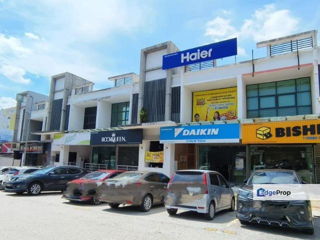 Shop for sale in Petaling, Alam Impian