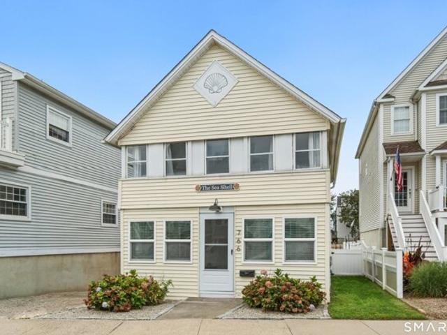 House for sale in Fort Trumbull, Milford