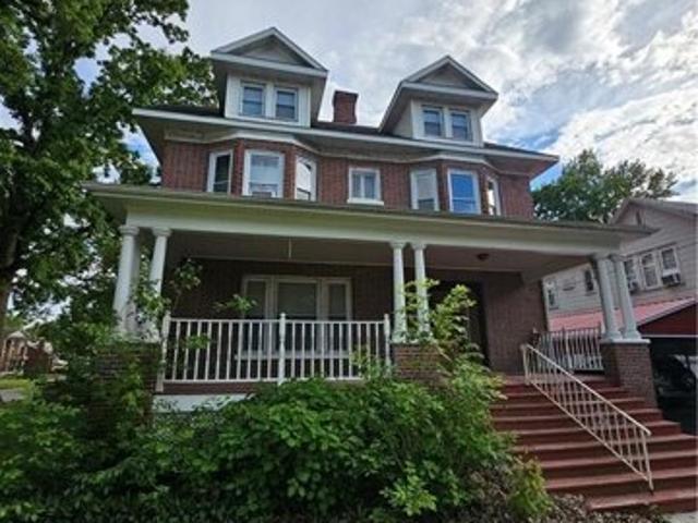 House for sale in Centralia