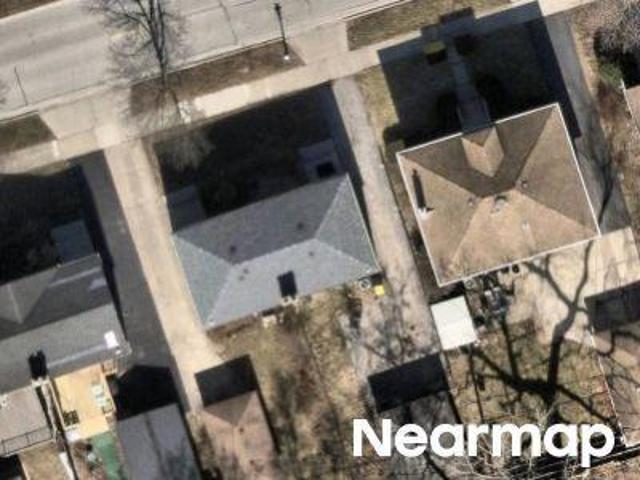 Townhouse for sale in Riverside, Illinois