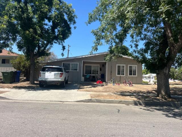 House for sale in Taft, California