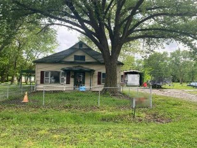 House for sale in Cherokee