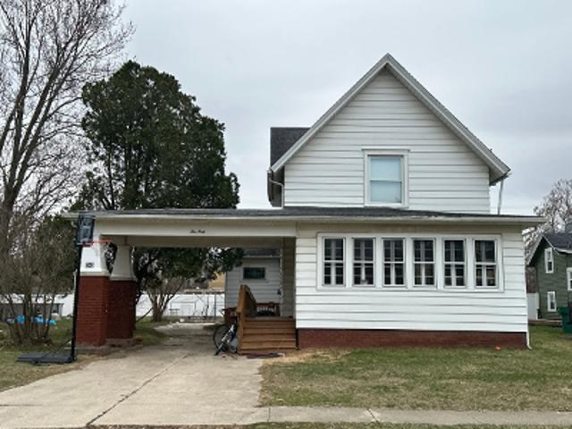 House for sale in Petersburg, Michigan