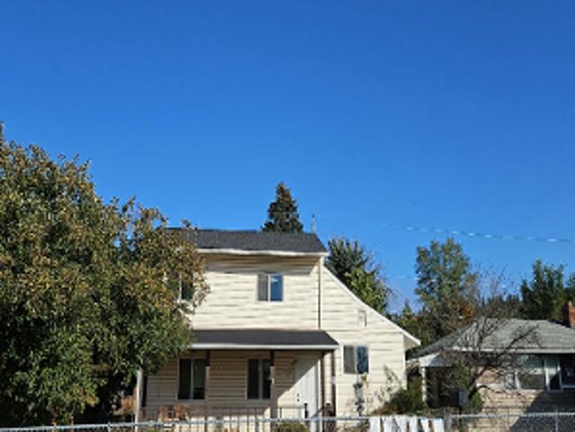 House for sale in Minnehaha, Spokane