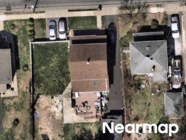 House for sale in Bergenfield, New Jersey