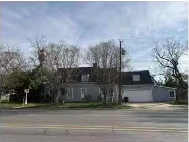 House for sale in Uvalde