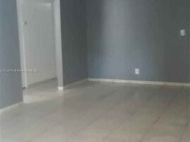 Condo for sale in Oakland Park, Florida