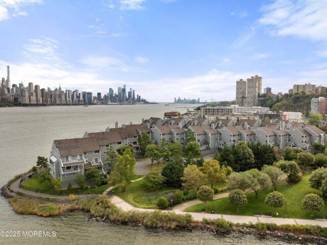 Condo for sale in Hudson, New Jersey