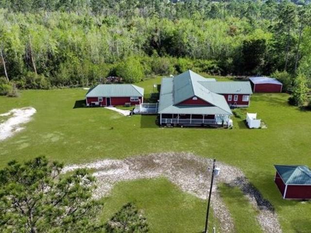 House for sale in Wewahitchka, Florida