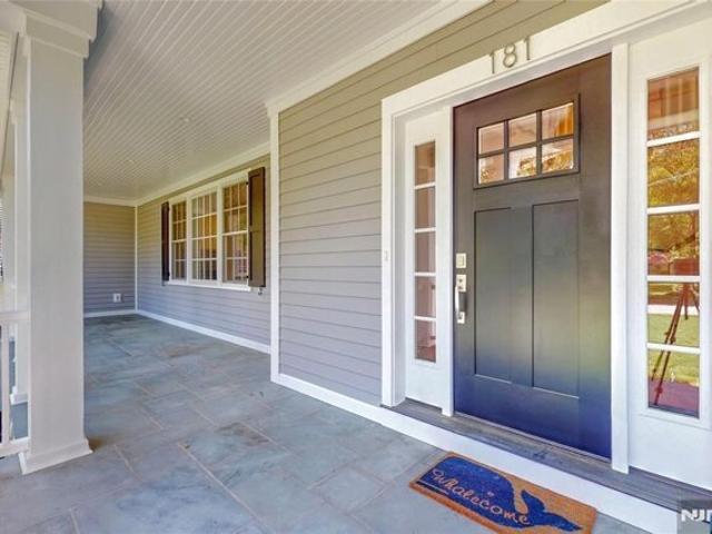 House for sale in Mahwah