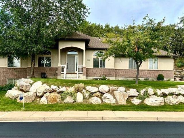 House for sale in Layton, Utah