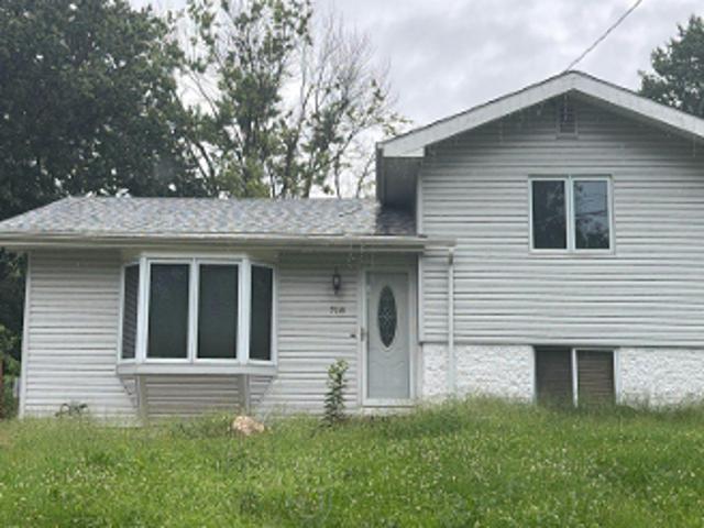 House for sale in New Hope, Des Moines