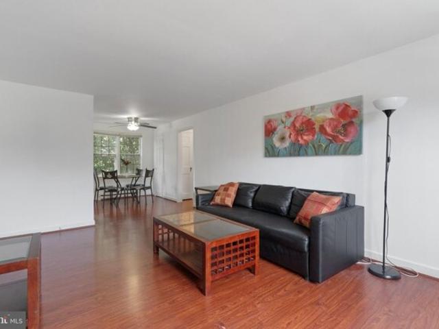 Condo for sale in Alexandria