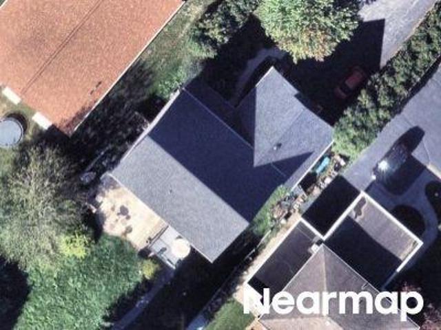 House for sale in Lindenhurst, Lake County