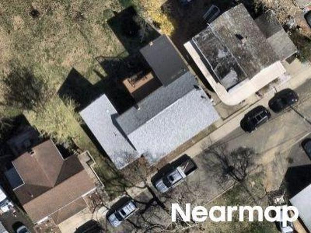 House for sale in Hampton Junction, Hampton