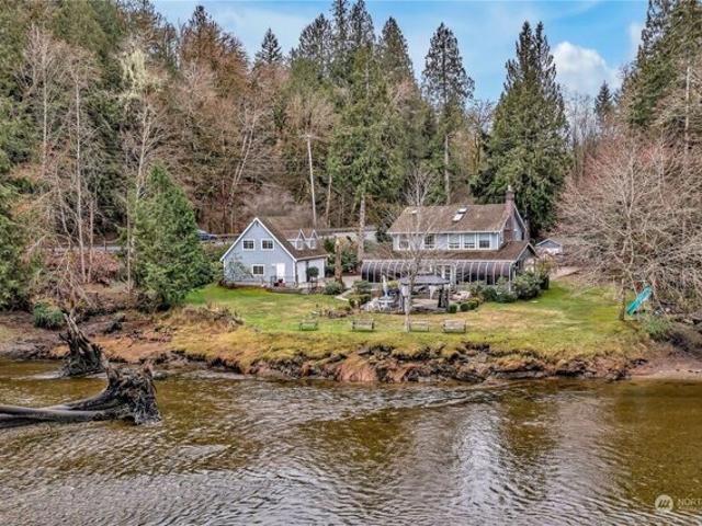 House for sale in Allyn, Washington