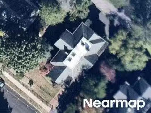House for sale in Teaneck