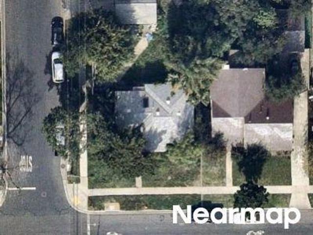 House for sale in Long Beach, California