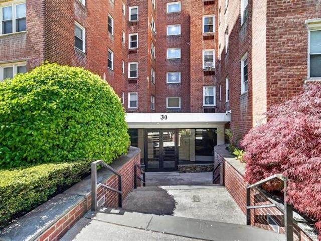 Property for sale in Hartsdale, New York