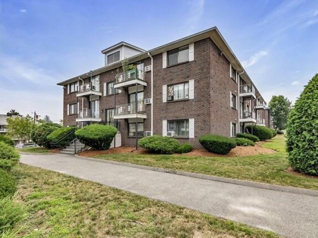 Condo for sale in Lawrence, Massachusetts