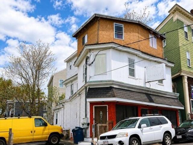 House for sale in Lawrence, Massachusetts