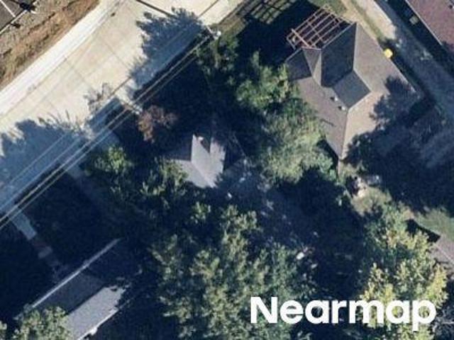 House for sale in Edwardsville, Illinois