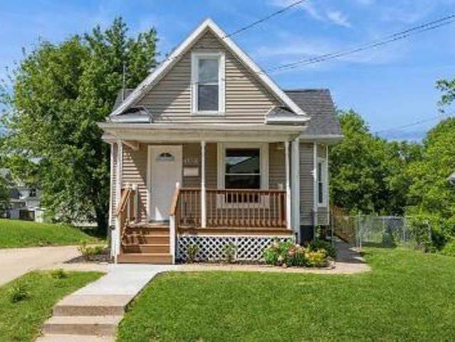 House for sale in Davenport