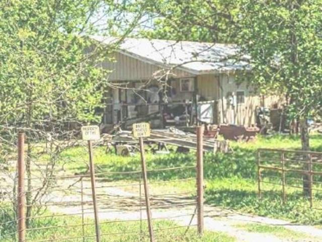 House for sale in Axtell, McLennan County