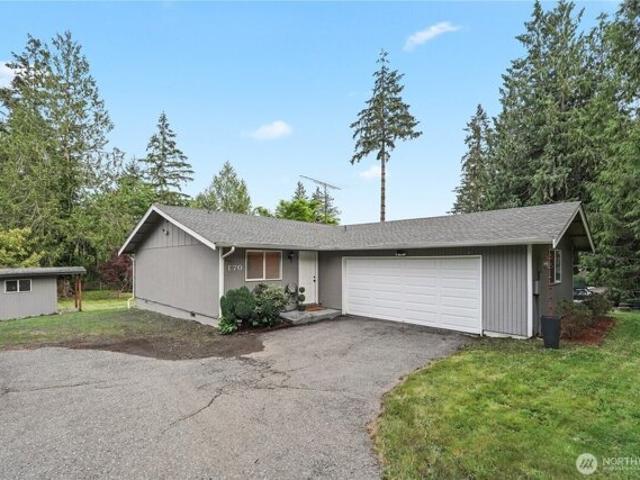 House for sale in Grapeview