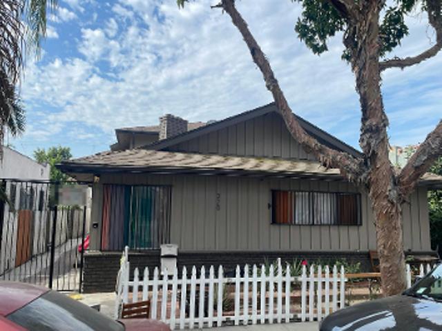 House for sale in Long Beach, California