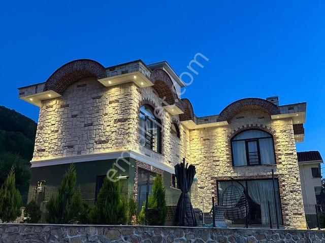 Başiskele, Kocaeli içerisinde satılık Villa