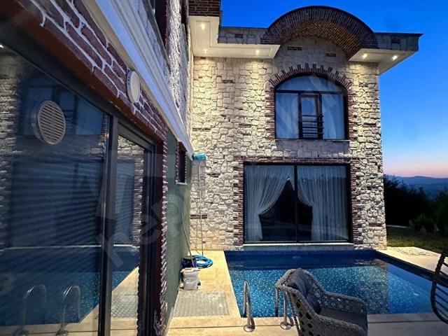 Başiskele, Kocaeli içerisinde satılık Villa