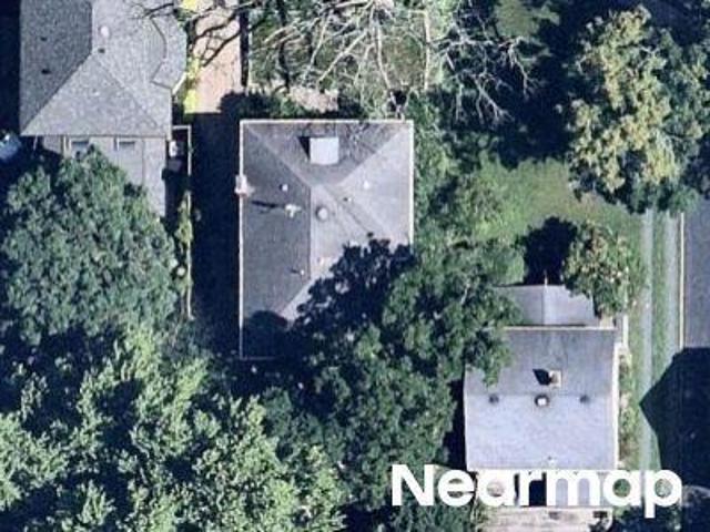 House for sale in Lake Forest