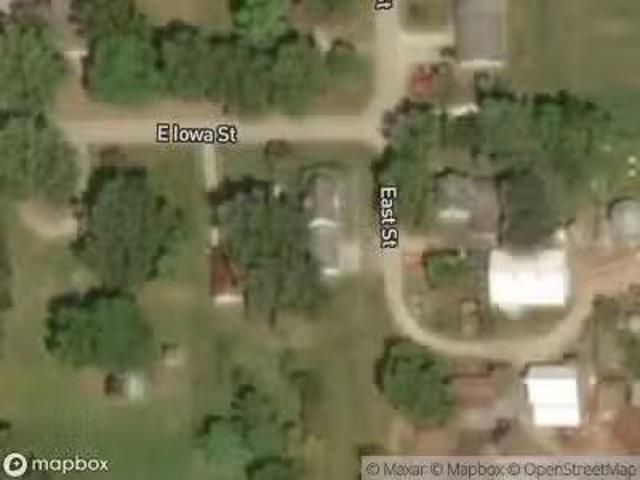 House for sale in Waverly