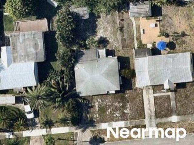 House for sale in Lake Park, Florida