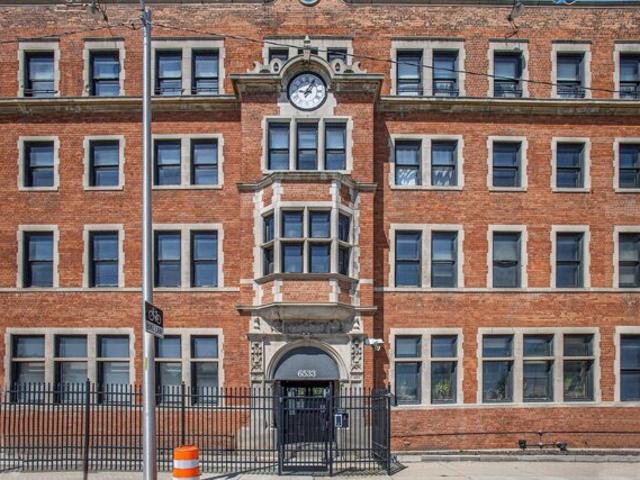 Condo for sale in Detroit