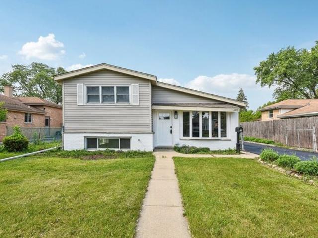 House for sale in Bensenville