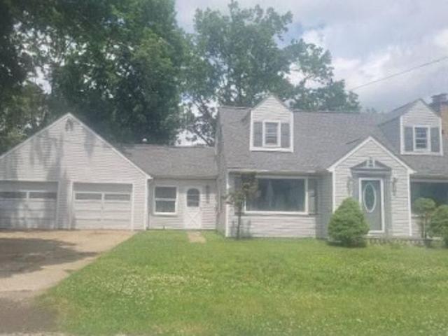 House for sale in Mishawaka, Indiana