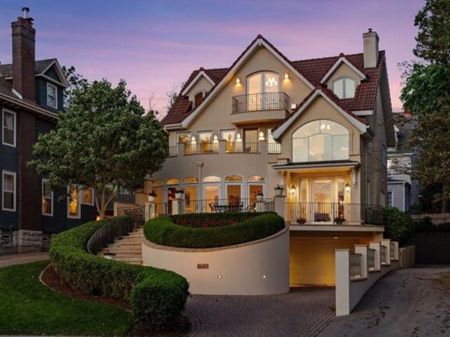 House for sale in Bde Maka Ska - Isles, Powderhorn