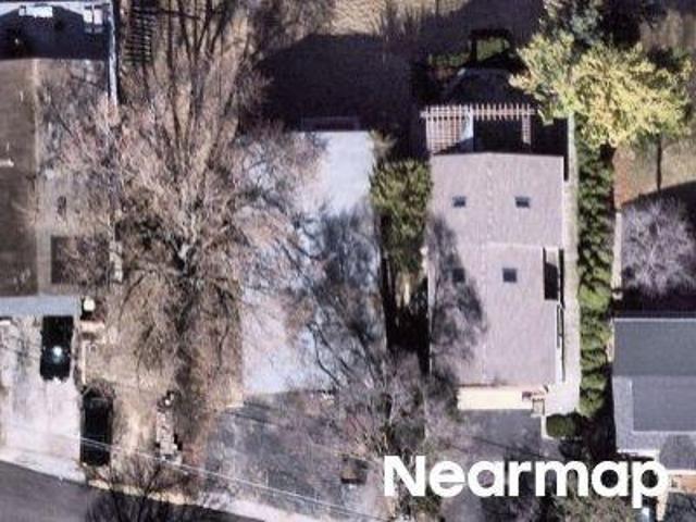 House for sale in Illinois