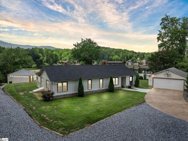 House for sale in Landrum