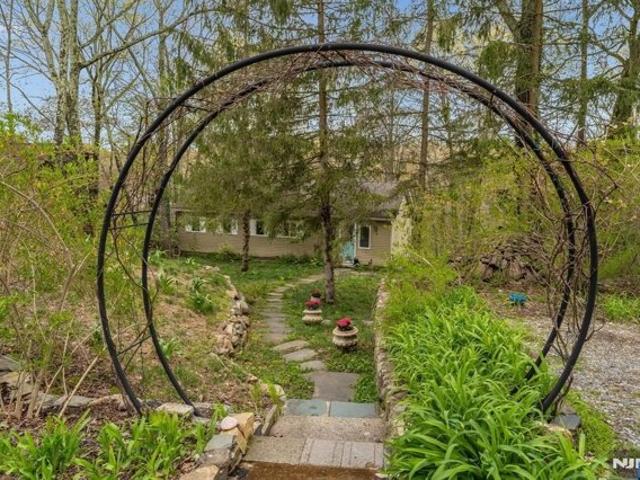 House for sale in Glenwood, New Jersey