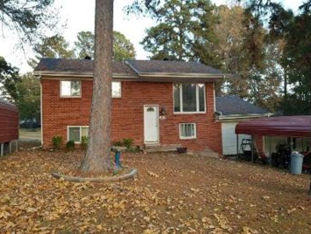 House for sale in Benton