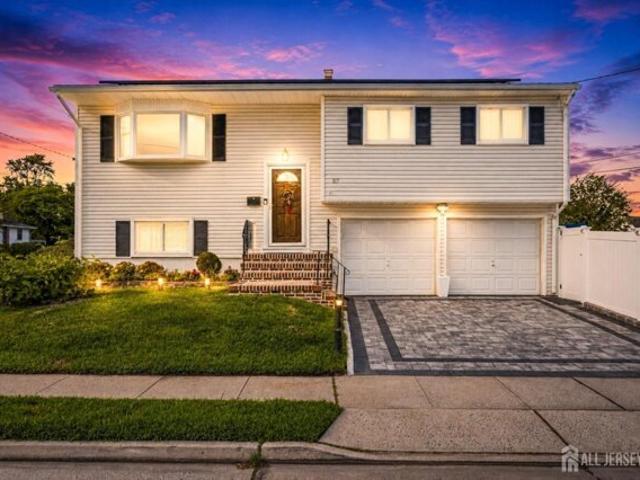 House for sale in Carteret, New Jersey